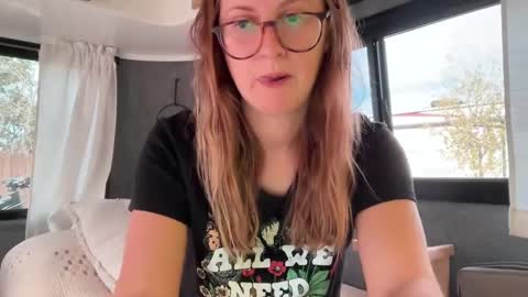 Snapshot of wanderlustjade chatting on October 2025 03:31:01 PM Jade Adonis online show from October 2025 03:31:01 PM