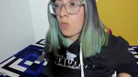 Waningrose  Lu online show from November 2025 11:31:01 PM