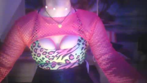 Snapshot of wannafeelitall chatting on December 2024 05:12:01 AM Emilia inst online show from December 2024 05:12:01 AM