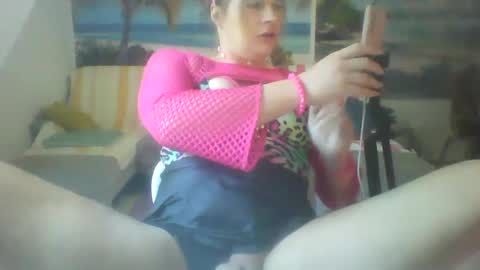 Snapshot of wannafeelitall chatting on December 2024 01:11:02 PM Emilia inst online show from December 2024 01:11:02 PM