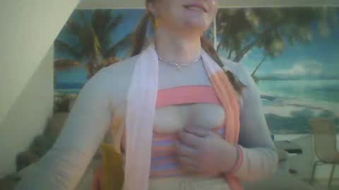 Snapshot of wannafeelitall chatting on January 2025 04:39:01 PM Emilia inst online show from January 2025 04:39:01 PM