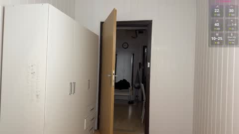 Snapshot of wannaseeyourface chatting on January 2025 11:12:02 AM new online show from January 2025 11:12:02 AM