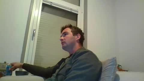 warr111 online show from May 2026 06:26:02 PM