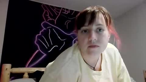 warwhore24 online show from April 2026 06:37:01 PM