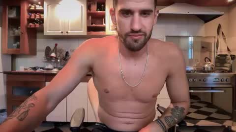 wearetwo online show from December 2025 09:54:02 PM