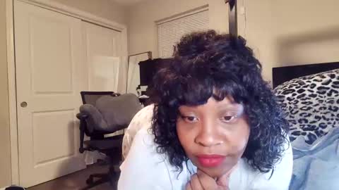 Snapshot of waterfalls69 chatting on March 2026 04:51:02 AM LAUREN LUSH online show from March 2026 04:51:02 AM