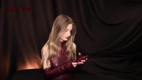 Snapshot of waterfallwoods chatting on February 2026 05:18:02 PM waterfallwoods online show from February 2026 05:18:02 PM