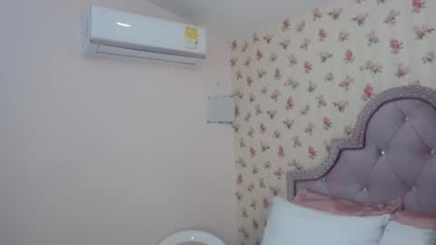 Milf Latina online show from March 2026 12:53:02 PM