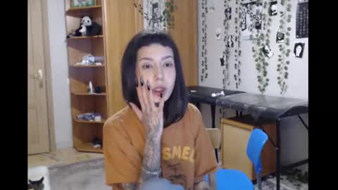 Mina online show from February 2026 06:50:01 PM