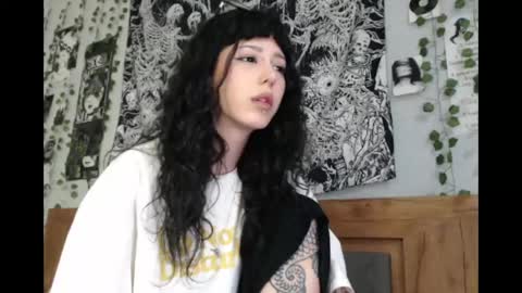 Mina online show from May 2026 09:45:02 PM