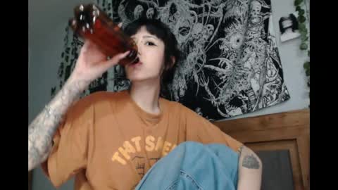 Mina online show from June 2026 06:42:01 PM