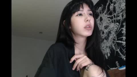 Mina online show from June 2026 07:11:01 PM