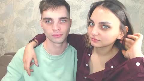 Lia and Artur online show from December 2025 05:43:02 PM