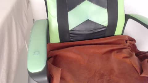 Trixie 3 online show from September 2025 01:05:02 PM