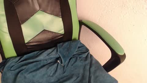 Trixie 3 online show from November 2025 06:45:01 PM