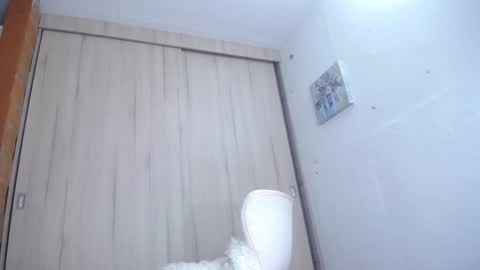 we_we77 online show from December 2024 11:35:02 PM