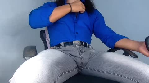 Snapshot of webcamjl chatting on January 2025 10:34:02 PM Balruk online show from January 2025 10:34:02 PM