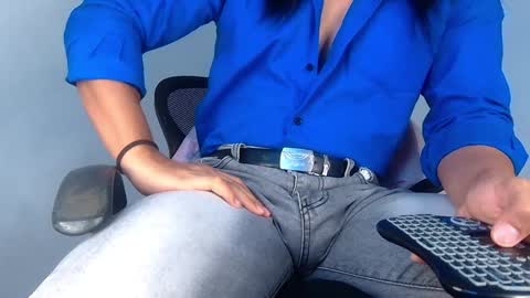 Snapshot of webcamjl chatting on January 2025 01:37:02 AM Balruk online show from January 2025 01:37:02 AM