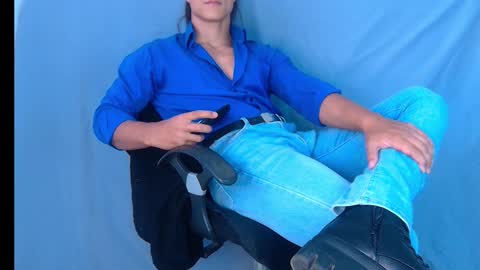 Snapshot of webcamjl chatting on September 2025 06:46:01 PM Balruk online show from September 2025 06:46:01 PM