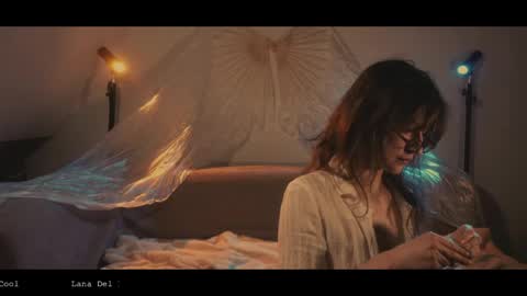 Snapshot of webcora chatting on April 2026 04:52:02 PM Coraline online show from April 2026 04:52:02 PM