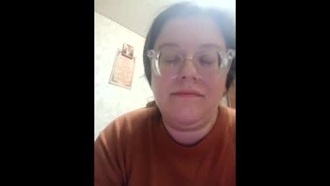 Marina online show from October 2025 09:27:02 PM