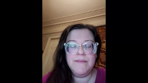 Marina online show from December 2025 10:06:01 PM