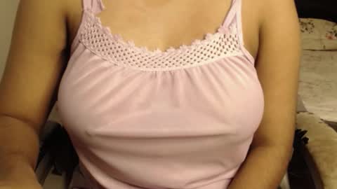 Snapshot of webshowxxx chatting on November 2025 10:31:01 AM mina online show from November 2025 10:31:01 AM