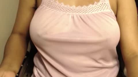 Snapshot of webshowxxx chatting on November 2025 07:25:02 PM mina online show from November 2025 07:25:02 PM