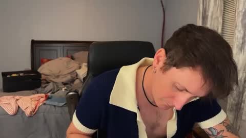 Snapshot of webslingxxxx chatting on December 2024 10:57:02 PM webslingxxxx online show from December 2024 10:57:02 PM