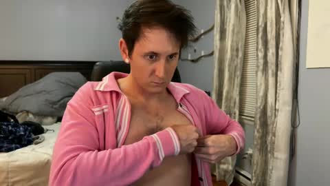 Snapshot of webslingxxxx chatting on January 2025 01:06:02 AM webslingxxxx online show from January 2025 01:06:02 AM