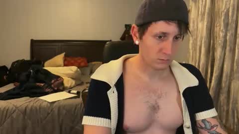 Snapshot of webslingxxxx chatting on November 2025 12:58:01 AM webslingxxxx online show from November 2025 12:58:01 AM