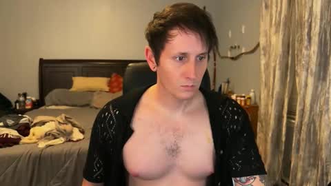 Snapshot of webslingxxxx chatting on December 2025 01:22:02 AM webslingxxxx online show from December 2025 01:22:02 AM