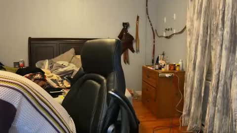 Snapshot of webslingxxxx chatting on December 2025 12:06:01 AM webslingxxxx online show from December 2025 12:06:01 AM