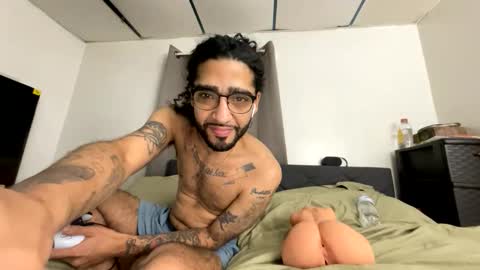 ShootingWebs online show from October 2025 08:11:01 AM