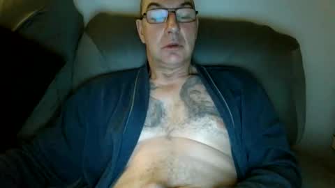 wechatistrokeurub online show from November 2025 06:02:02 AM