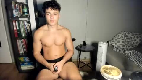 Snapshot of wee_willy_winky chatting on June 2026 01:15:01 AM wee_willy_winky online show from June 2026 01:15:01 AM