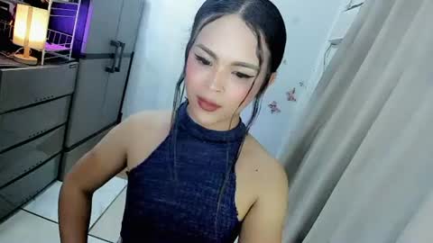 Hi Im LOVIE Please dont forget to follow and thumbs up me online show from July 2026 07:15:02 PM
