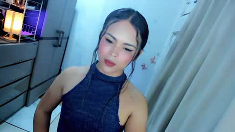Hi Im LOVIE Please dont forget to follow and thumbs up me online show from July 2026 07:39:01 PM