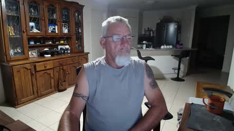 Snapshot of wellhelloo chatting on February 2026 07:01:02 PM Wellhelloo online show from February 2026 07:01:02 PM