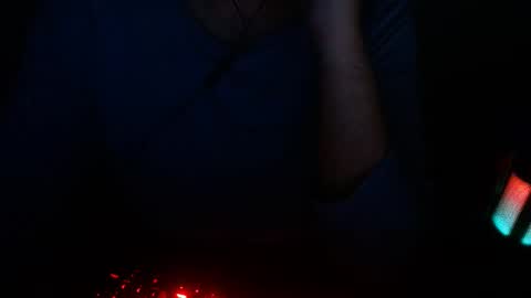 Snapshot of wellingtont chatting on October 2025 06:44:01 AM wellingtont online show from October 2025 06:44:01 AM