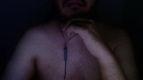 Snapshot of wellingtont chatting on December 2025 05:35:02 AM wellingtont online show from December 2025 05:35:02 AM