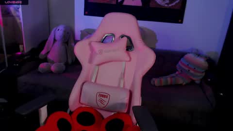Snapshot of wendyycandy chatting on June 2026 04:19:02 PM wendyycandy online show from June 2026 04:19:02 PM