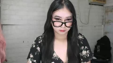 Snapshot of weremeanttobe chatting on October 2025 11:19:01 AM andrew online show from October 2025 11:19:01 AM