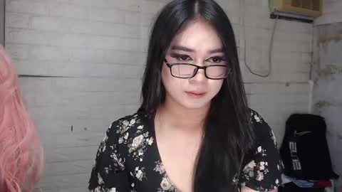 Snapshot of weremeanttobe chatting on October 2025 06:56:01 AM andrew online show from October 2025 06:56:01 AM