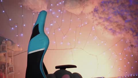 little girl who is always rightLisa online show from March 2025 02:15:01 AM