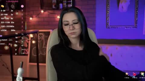 little girl who is always rightLisa online show from November 2025 02:12:02 AM