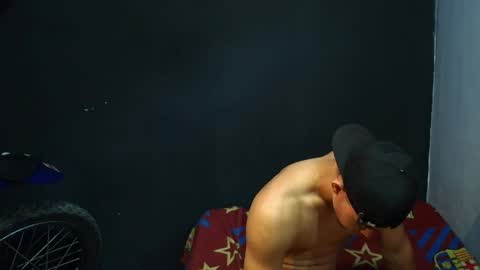 wesley_77 online show from March 2026 04:51:02 PM