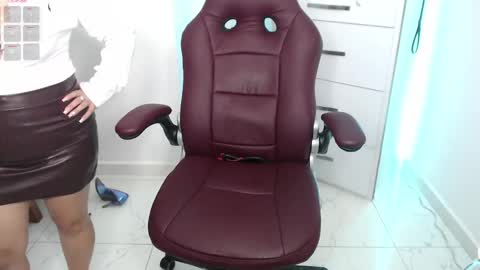 Diva online show from February 2025 09:32:02 PM