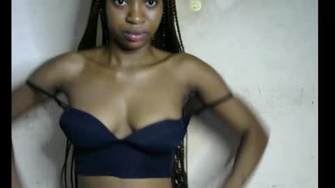 Bella online show from November 2025 07:35:02 PM