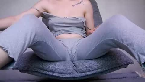 Snapshot of wetdream221 chatting on June 2026 09:06:01 PM Beatrice Moan from LovenseWet from Tip MenuOpen for Private online show from June 2026 09:06:01 PM